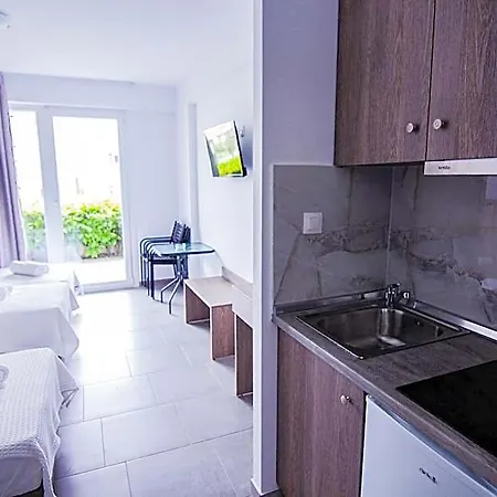 Hotel Astarti Skotina